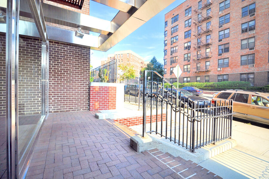 Front approach and canopy at The Olmstead